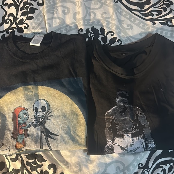 Tops - 🌷3/20🌷2 Women’s M random black tshirts